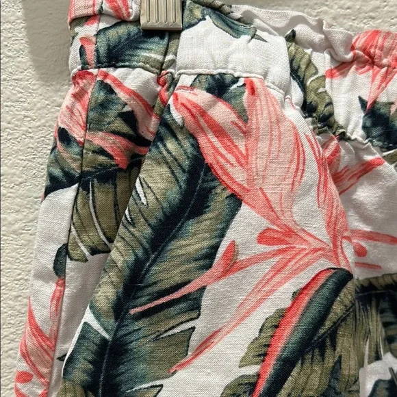 LOFT Tropical Print Women's Shorts with side pockets - Picture 3 of 6